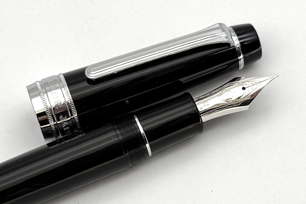 SailorKoPKingProfessionalGearBlackwithRhodiumTrimFP_F